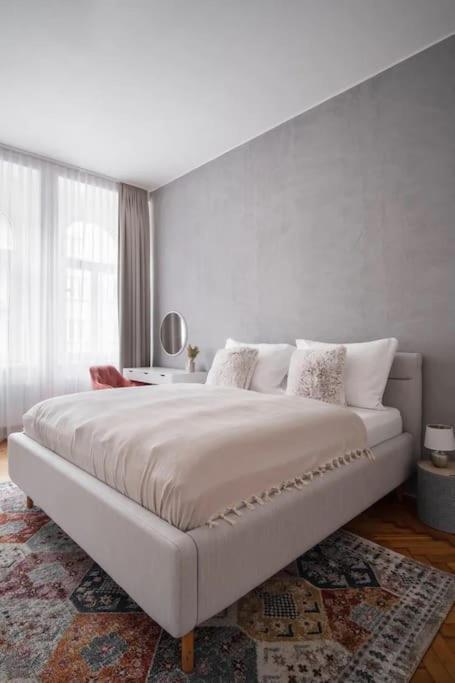 Helen Homestay Prague Palmovka Exterior photo