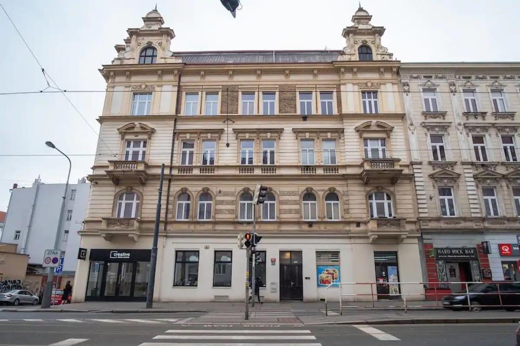 Helen Homestay Prague Palmovka Exterior photo